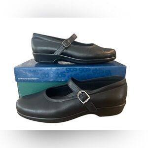 SAS Maria Black Leather Women's Shoes Size 9 Narrow With Original Box